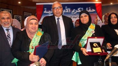 على حسن: والدة كل شهيد 