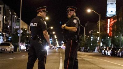 طعن كاهن خلال قداس في كندا.. والجاني بقبضة الشرطة (شاهد )