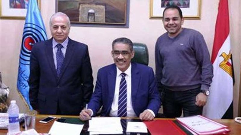 وفد الإعلاميين يهنئ