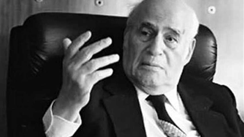 فكرة الاحتفال بعيد