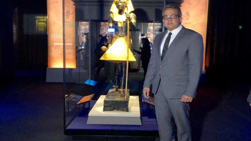 العناني وحواس يتفقدان