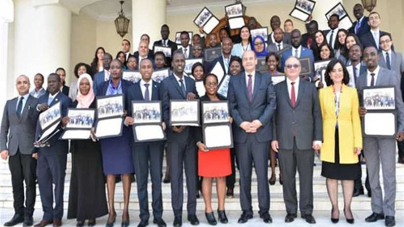 الخارجية تنظم دورة