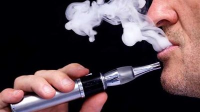 مركز سموم الإسكندرية: السيجارة الإلكترونية أكثر خطرا من العادية