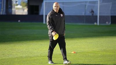 جروس يركز على مهارات لاعبي الزمالك قبل القمة