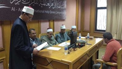 وكيل الأزهر يتفقد اختبارات المسابقة العالمية للقرآن الكريم