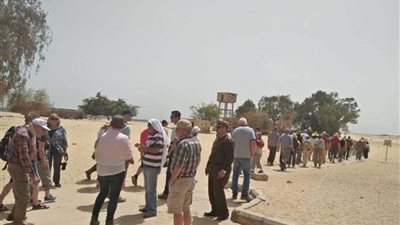 المنيا تستقبل وفدًا سياحيا من إنجلترا وألمانيا لزيارة معالمها الأثرية