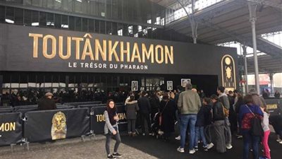 180 ألف تذكرة في الساعات الأولى لمعرض توت عنخ آمون بباريس.. 