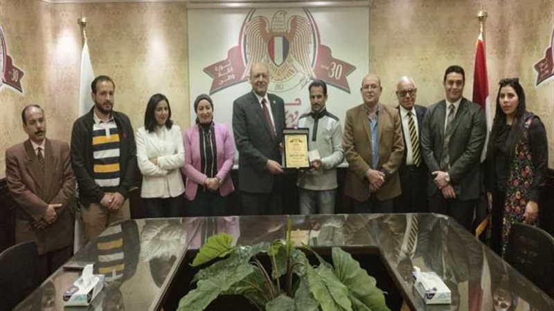 مصر الثورة يصرف مكافأة