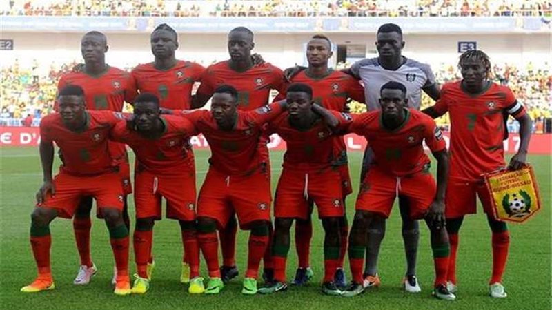 تأهل منتخبي غينيا