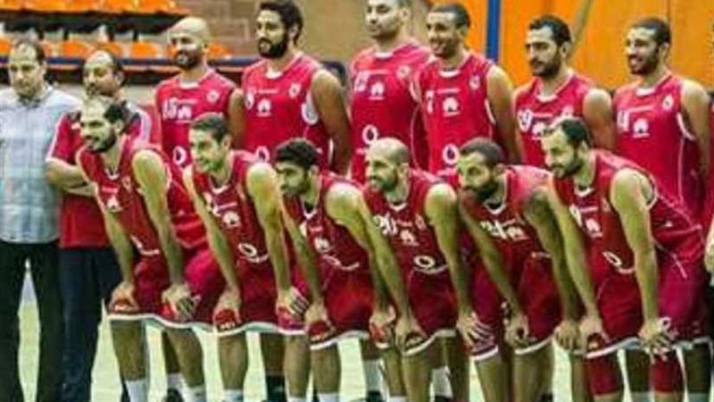 الأهلي يواجه سموحة