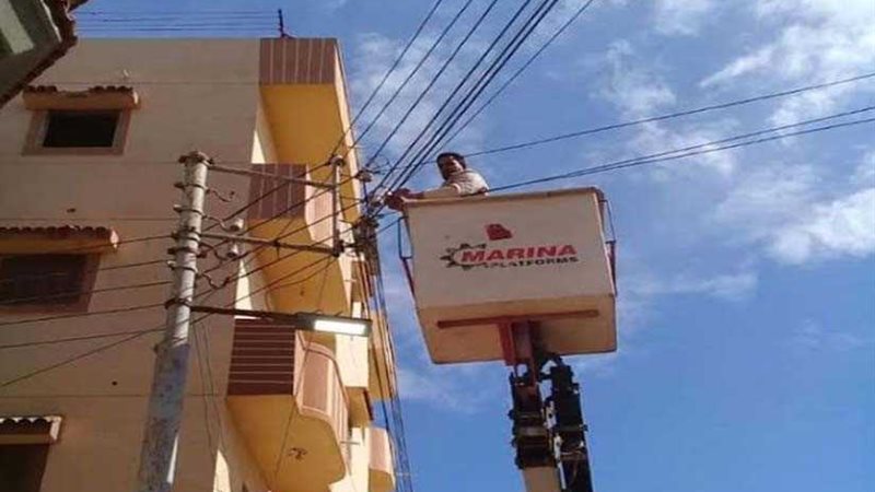 استكمال أعمال إنارة