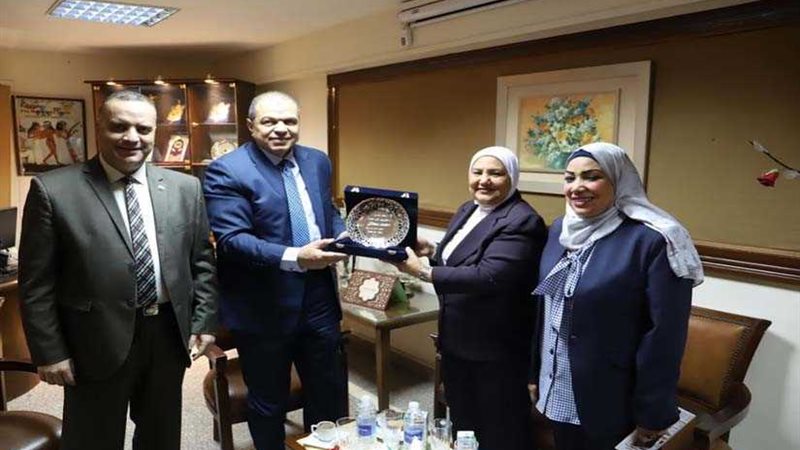 افتتاح أول ملتقي