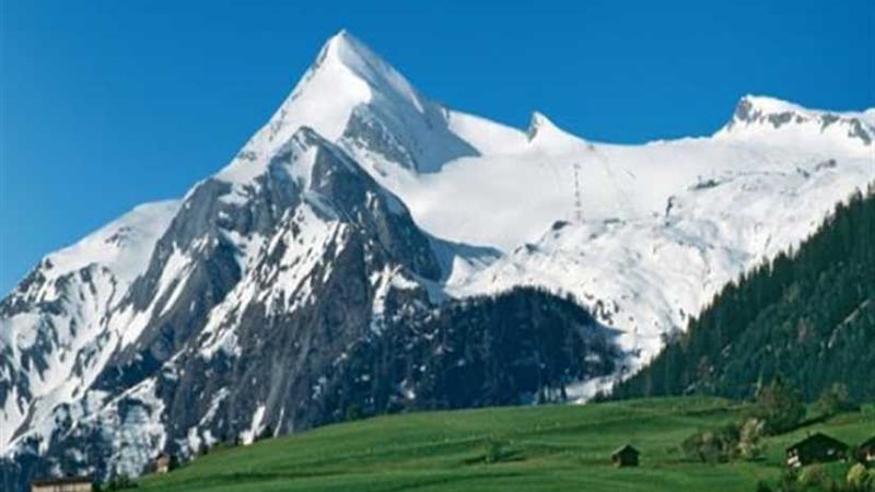 جبال الألب تبتلع