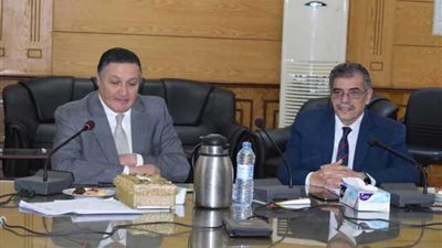 رئيس جامعة بنها: تطوير البرامج التعليمية بهدف اعتمادها دوليًا