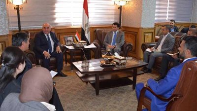 وزير الشباب يلتقي نظيره الأوزبكي
