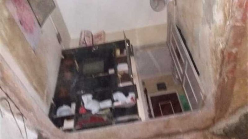 إصابة سيدة إثر انهيار