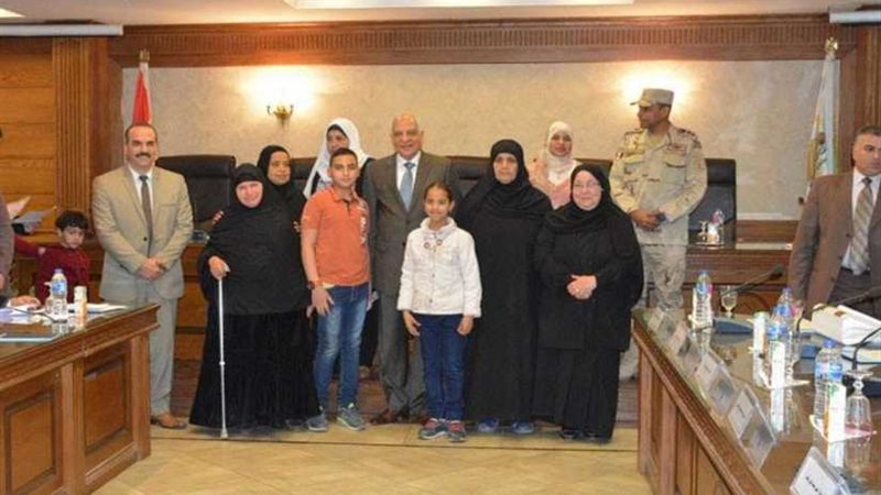 محافظ الجيزة يكرم