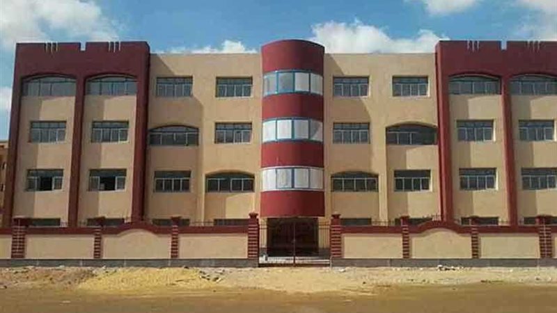 التعليم: فتح باب