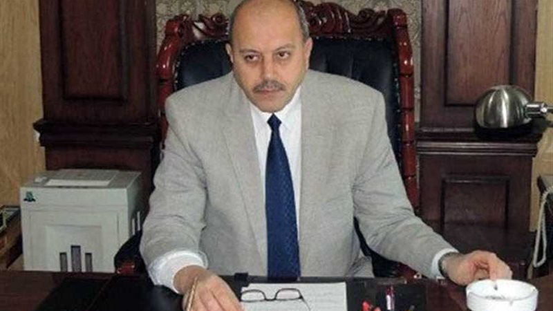 سائق يسرق سيارة نجلة