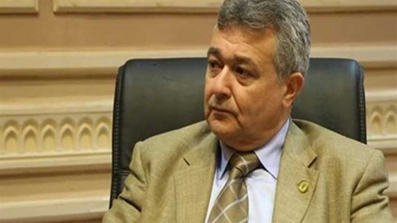 سياحة النواب يستمع