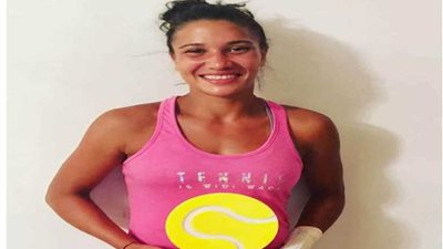 شاهد ساندرا سامح معجزة التنس بعيدا عن المستطيل الأصفر