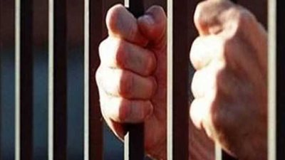 المشدد 5 سنوات لمدير الشئون القانونية بـ