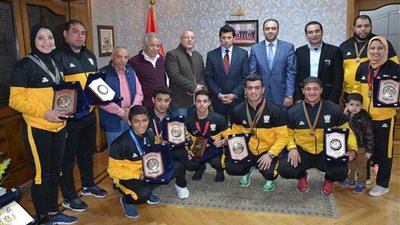 وزير الرياضة يكرم أبطال نادي 23 يوليو بالمحلة