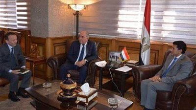 وفد جمهورية أوزبكستان: تشابه كبير بين القيادتين في إعطاء الأولوية للشباب