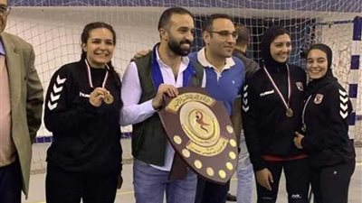 تتويج الأهلي بدوري عمومي اليد للسيدات