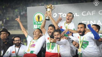 الرجاء المغربي يفوز على الترجي التونسي ويتوج بكأس السوبر الإفريقي للمرة الثانية في تاريخه..