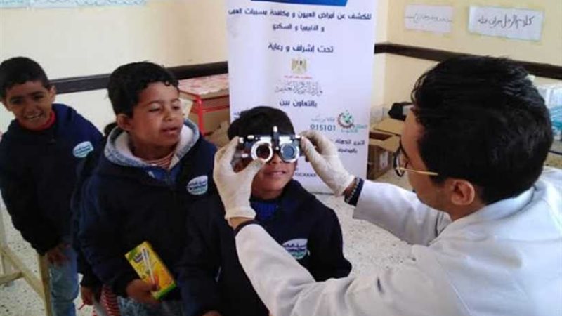 الكشف على 4000 مواطن