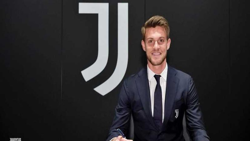 يوفنتوس يجدد تعاقد