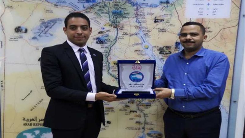 رئيس مستقبل وطن يكرم