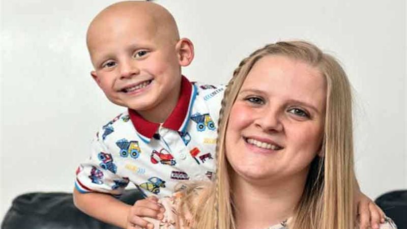 أم تسرق 100ألف جنيه