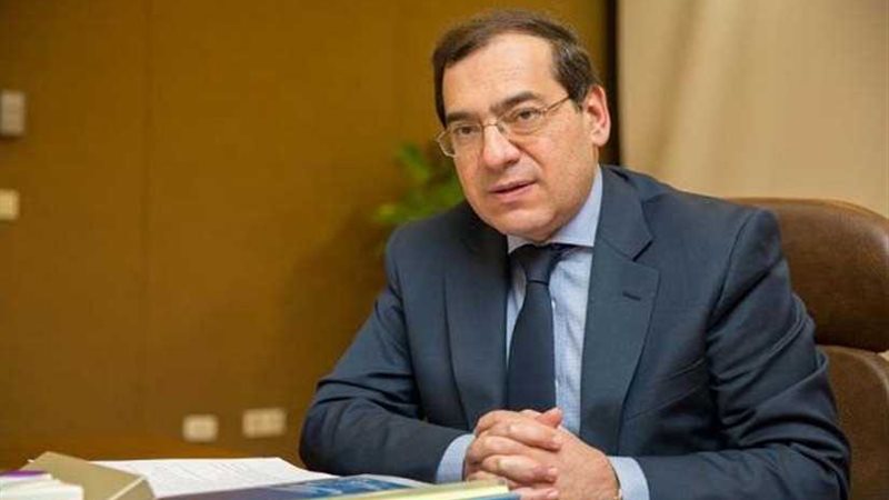 وزير البترول يبحث