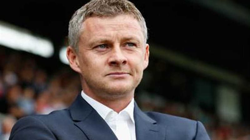 مانشستر يونايتد يمدد