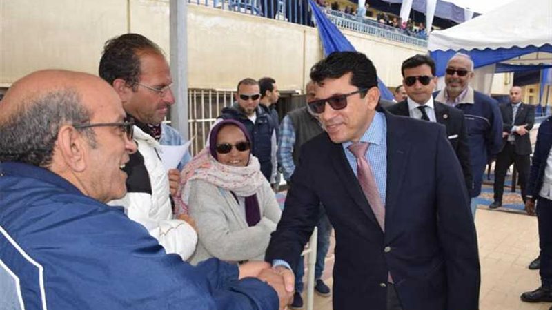 وزير الشباب والرياضة