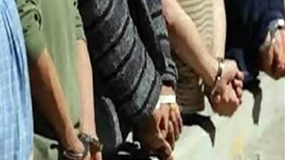 ضبط تشكيل عصابي تخصص في تسفير الشباب للخارج