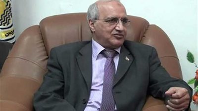 وفد برلماني يستمع إلى مشكلة الامتحانات الإلكترونية بمدارس أسوان