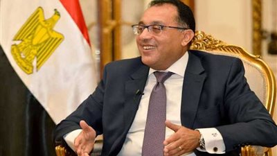 موجز الرابعة.. الحكومة تنفي 10 شائعات.. والمالية تكشف تفاصيل جديدة بالموازنة 