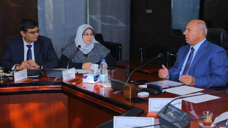 وزير النقل يبحث مع