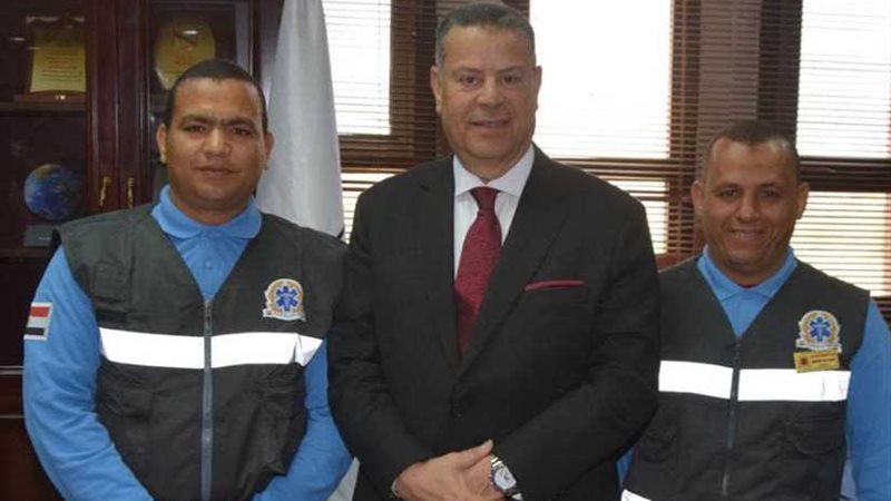 محافظ بني سويف يستقبل