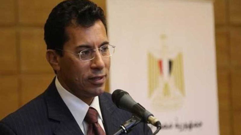 وزير الرياضة يعتمد