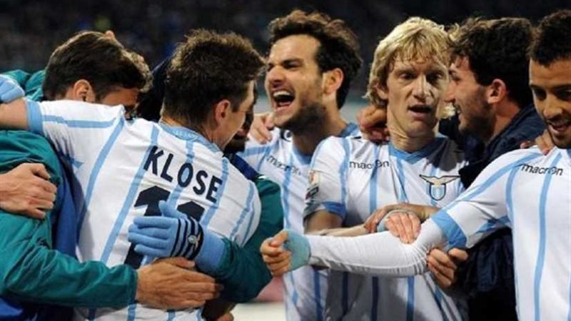 نابولي يحقق فوزا