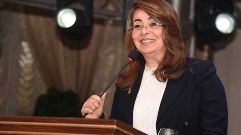 الصيد يُكرم سيداته