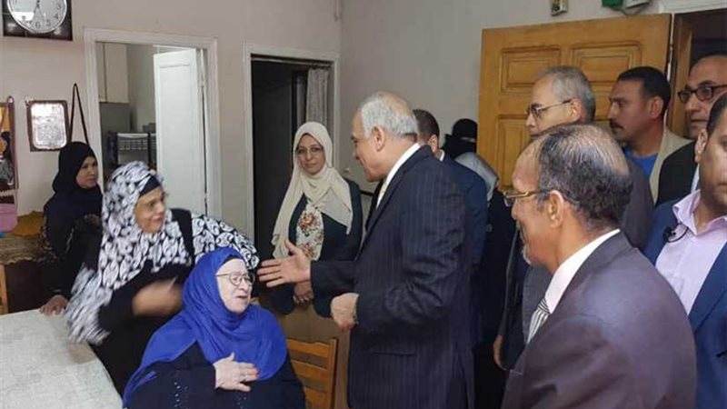 مساعدات لـ85 مسنا