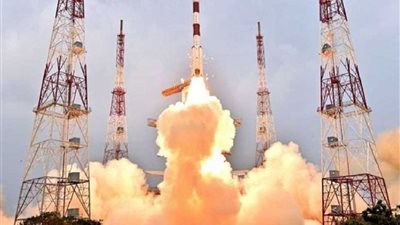 الهند تطلق 29 قمرا صناعيا