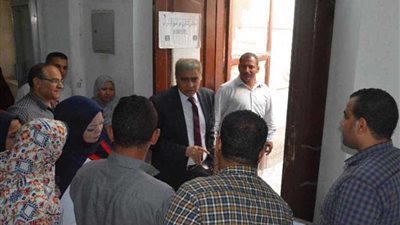 محافظ المنيا يوجه بمساعدة شاب من ذوي الاحتياجات طالب بتوفير فرصة عمل له عبر مواقع التواصل