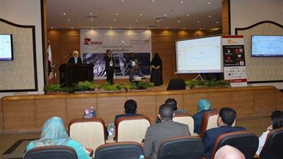 صبحي يكرم أصحاب المبادرات الشبابية الفائزة ضمن مسابقة 