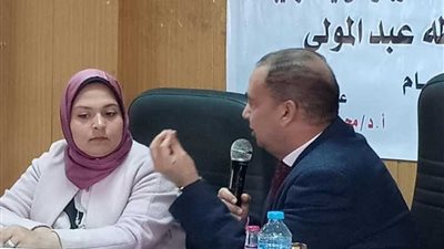 ندوة عن التعديلات الدستورية بآداب المنصورة